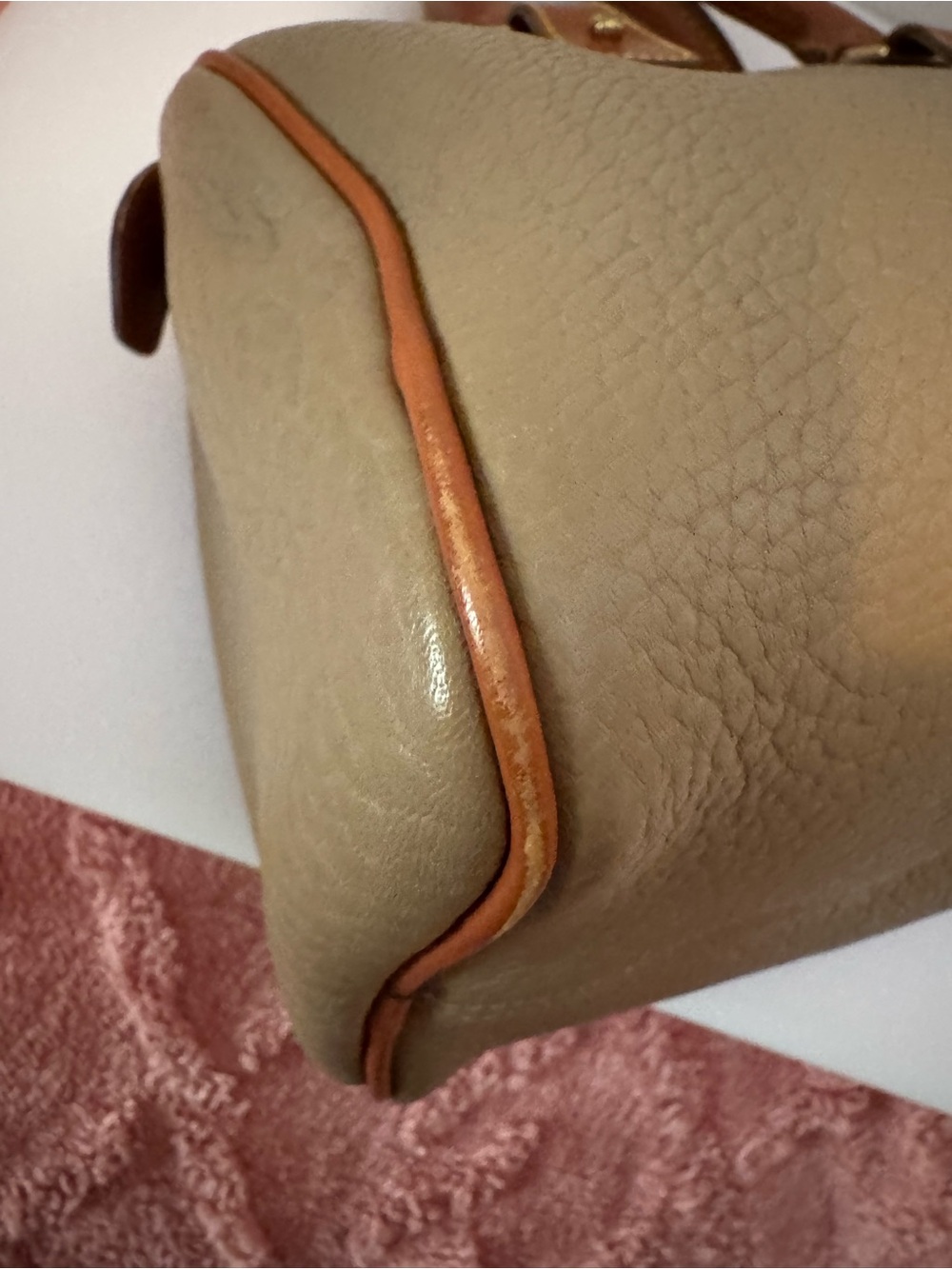 VINTAGE EUC Dooney & Bourke Made in USA Taupe AWL Satchel - Picture 13 of 13